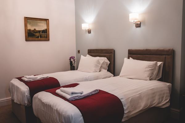 Keppels Head Hotel