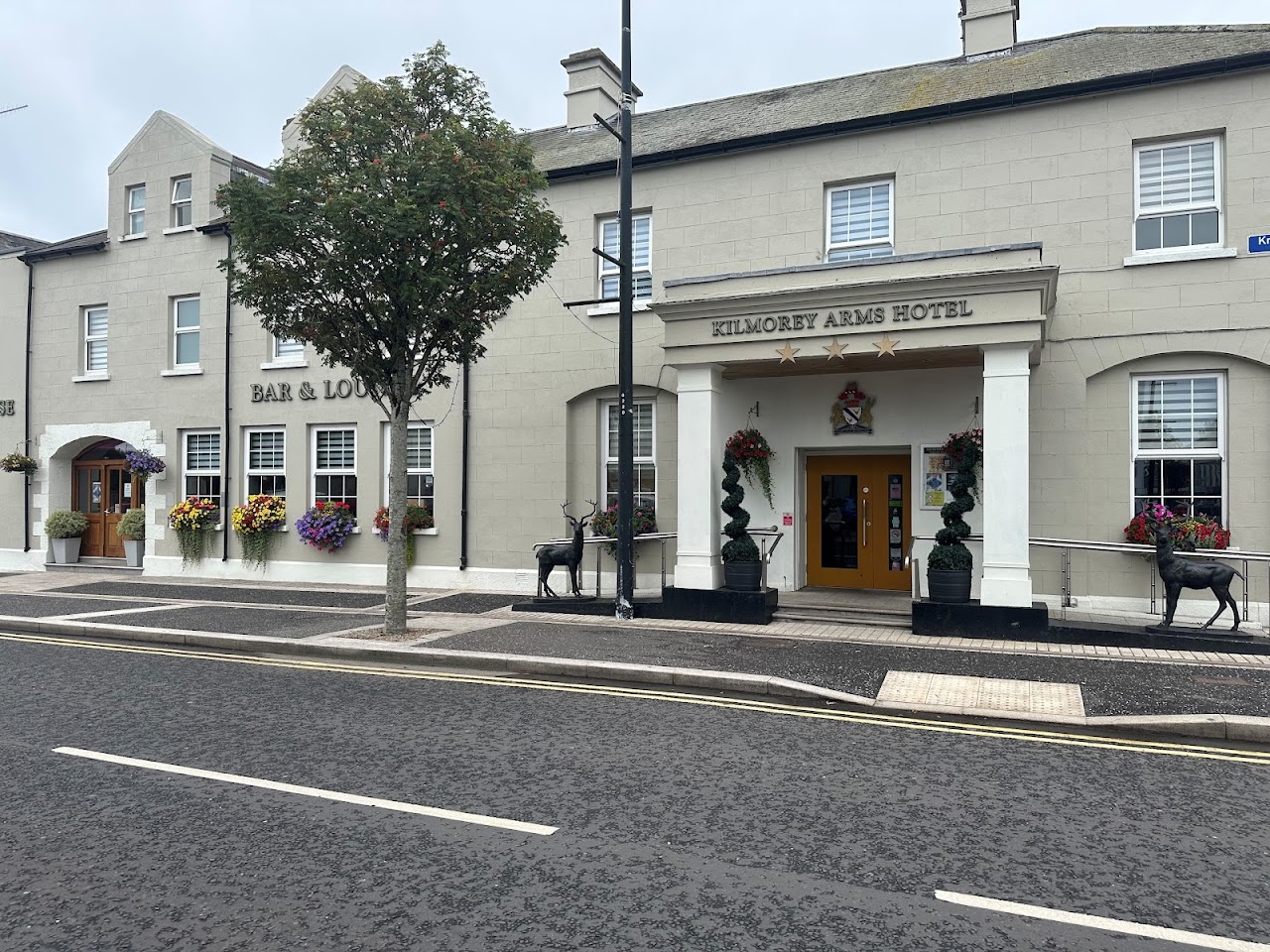 Kilmorey Arms Hotel