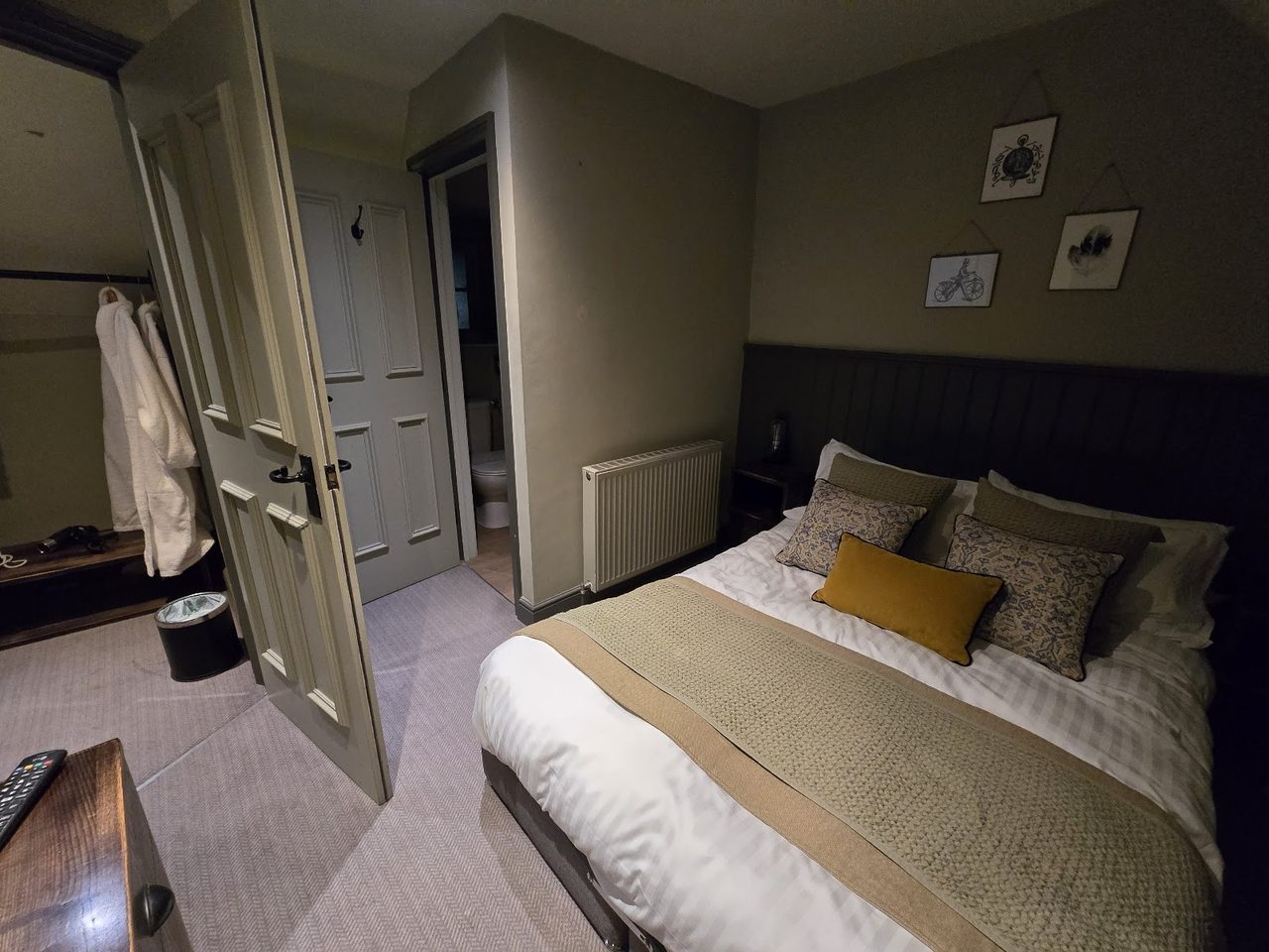 Kings Arms Hotel
