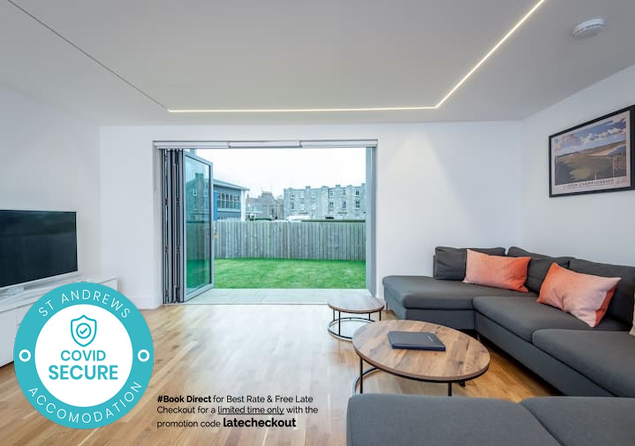 Kinness House Luxury Apartment with Parking