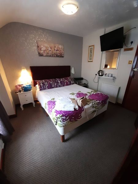 Kirkstall Guest House