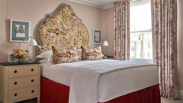 Knightsbridge Hotel
