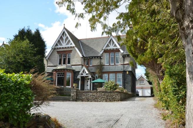 Lakeside Country Guest House