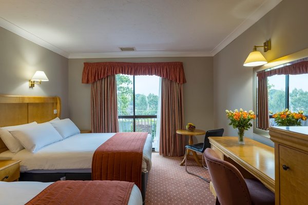 Lakeside International Hotel