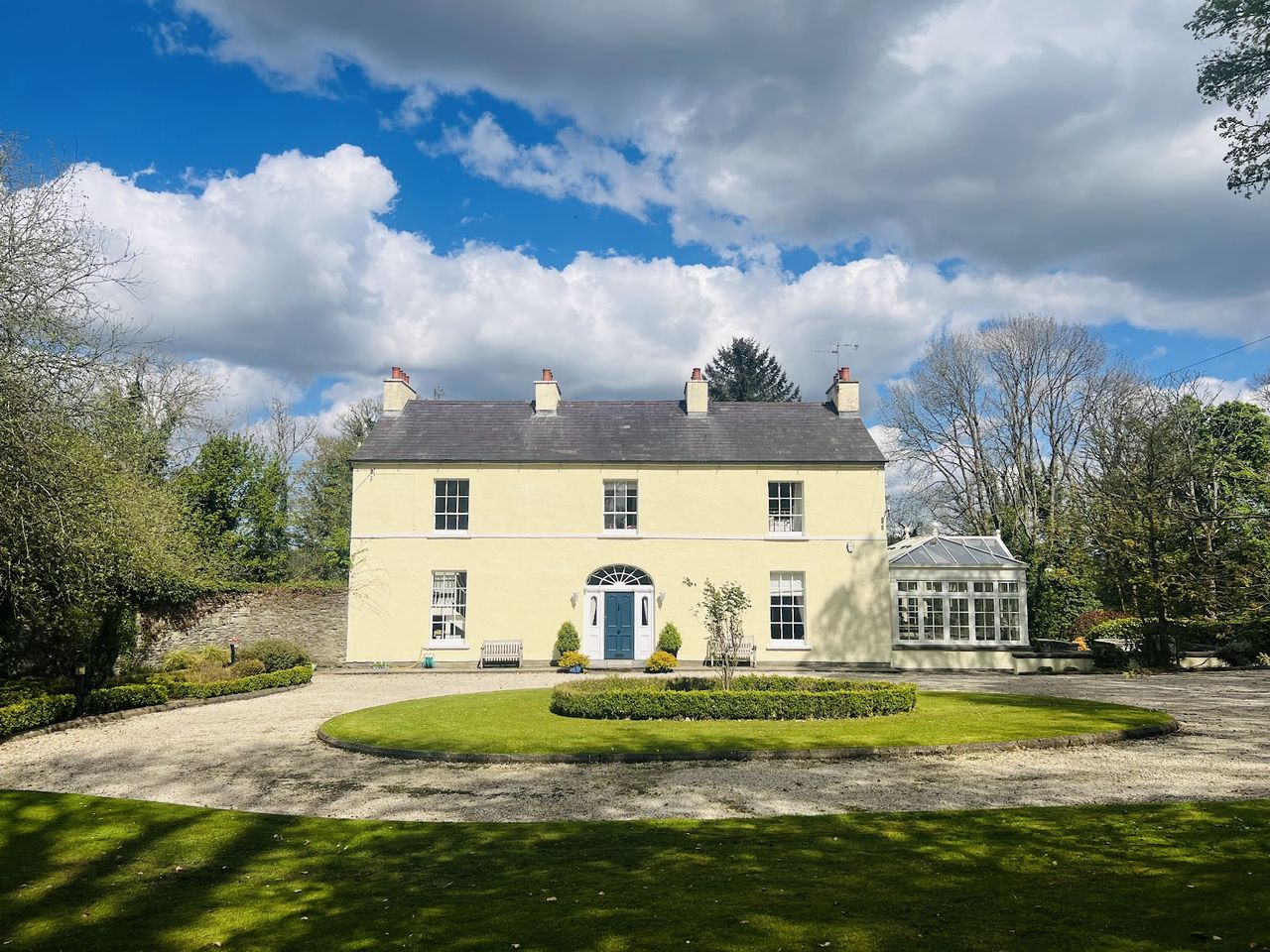 Larchmount House B&B