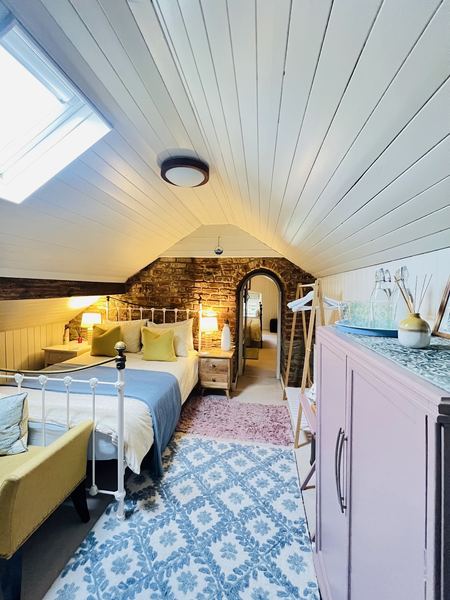 Larchmount House B&B
