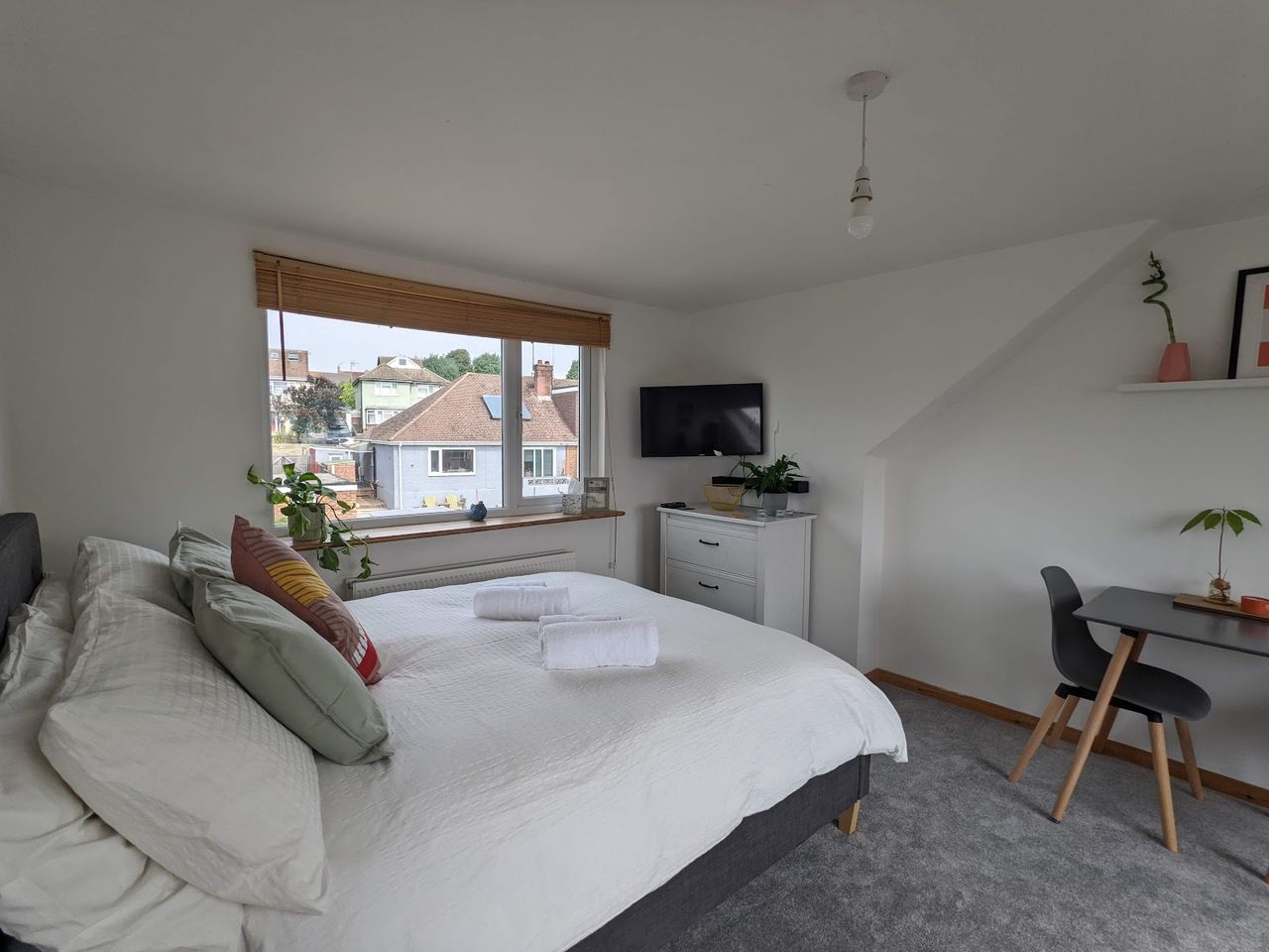 Large Unique Retro Private Attic and Bathroom