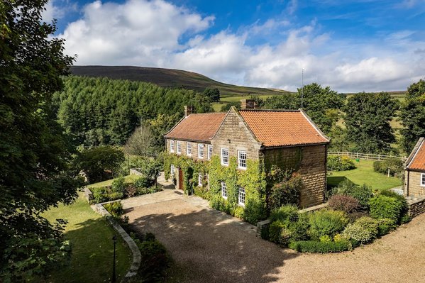 Laskill Country House