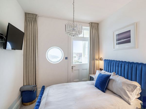 Lazy Waves Boutique B and B