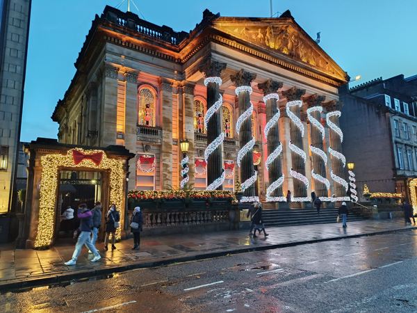 Le Monde Hotel