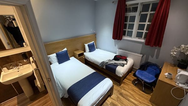 Le Ville Hotel