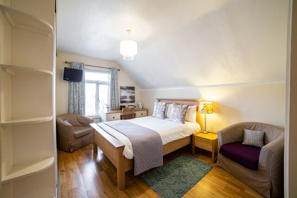 Lina Guest House