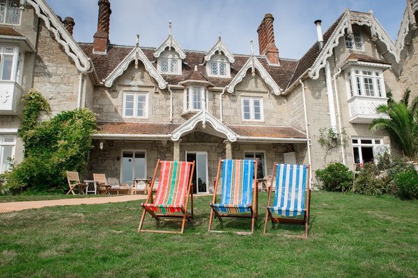Lisle Combe