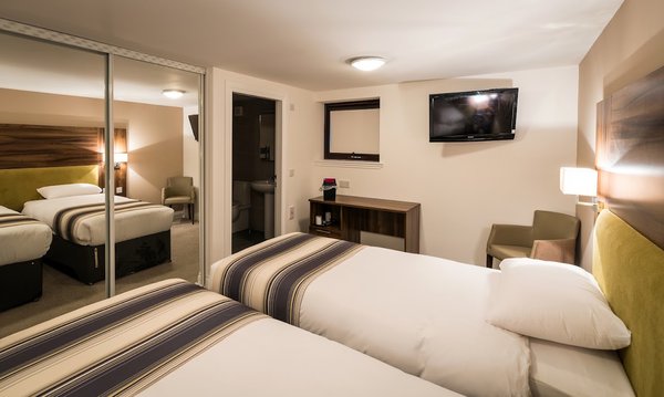 Livingston Lodge Hotel