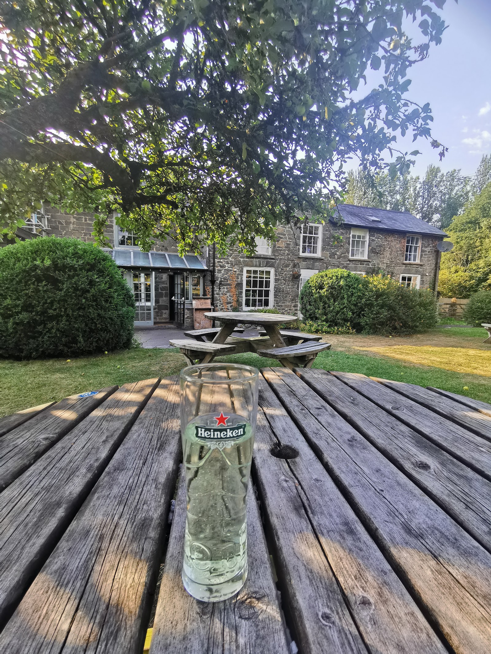 Llanerch Inn