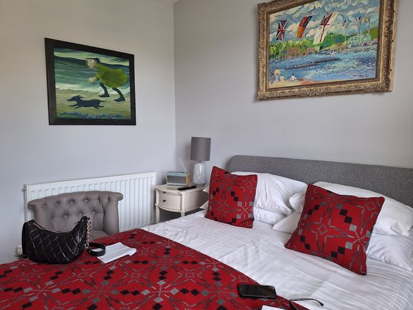 Llety Brynawel Guest House