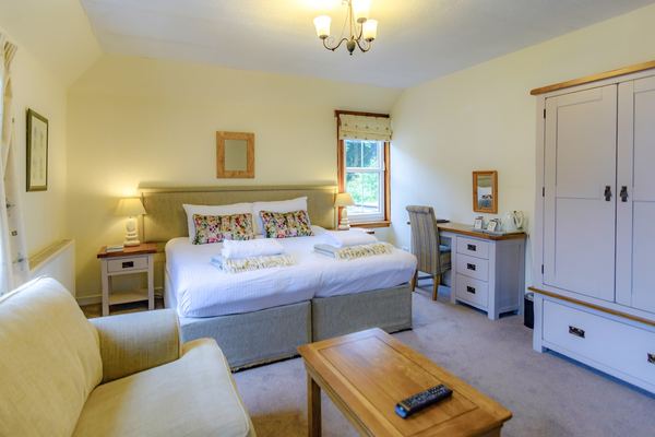 Loch Leven Hotel