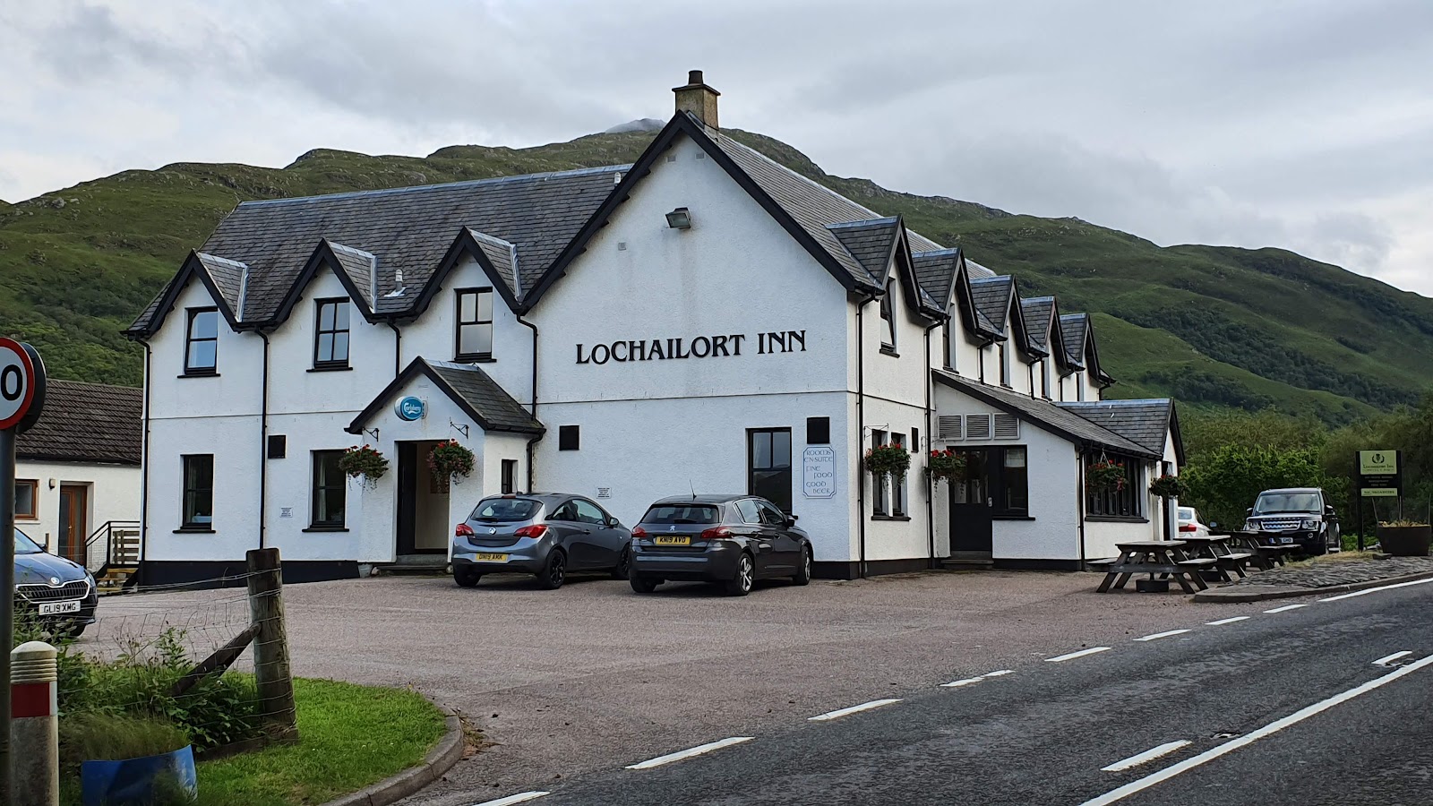 Lochailort Inn