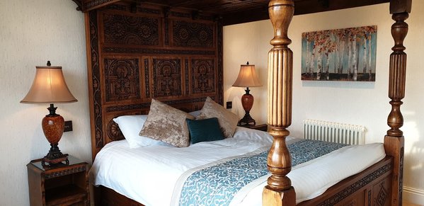 Loftsome Bridge Hotel