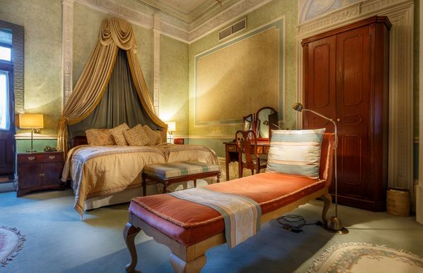 London Elizabeth Hotel