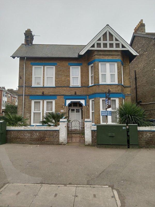 Longfield Guest House