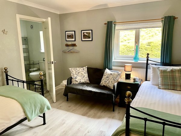Lundie View B & B