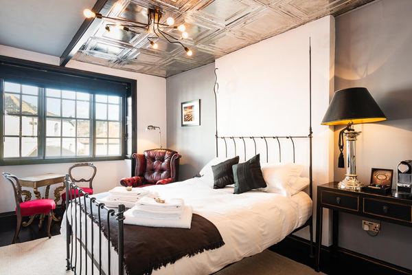 Lyme 1 Hotel