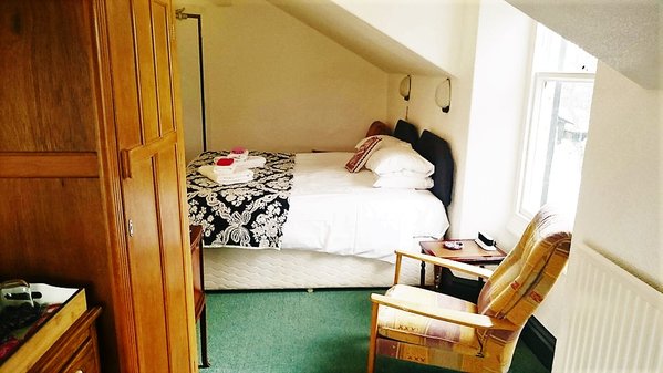 Lyndhurst Guest House