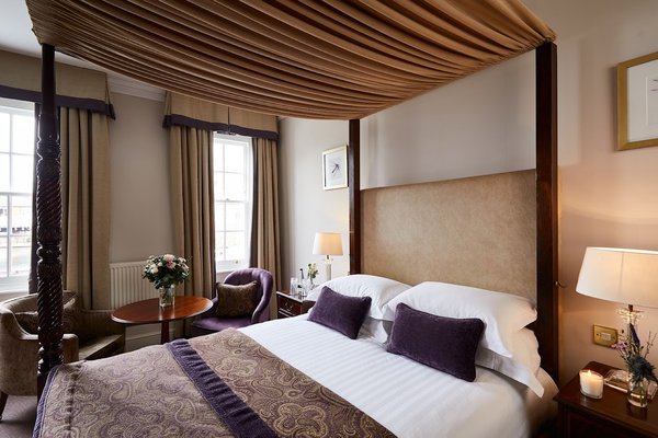 Macdonald Compleat Angler