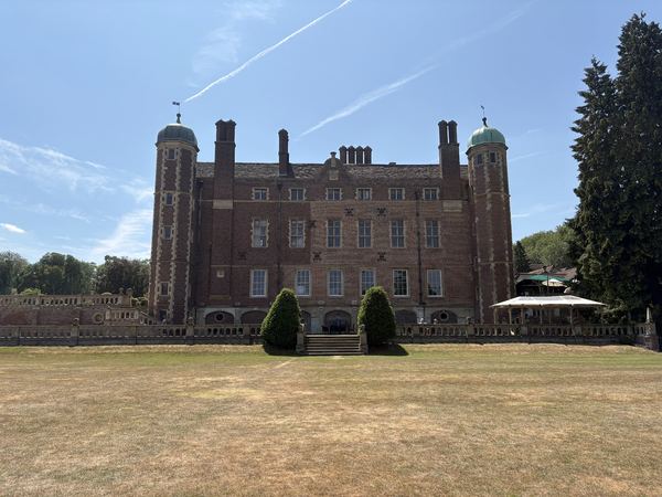 Madingley Hall - Bed & Breakfast