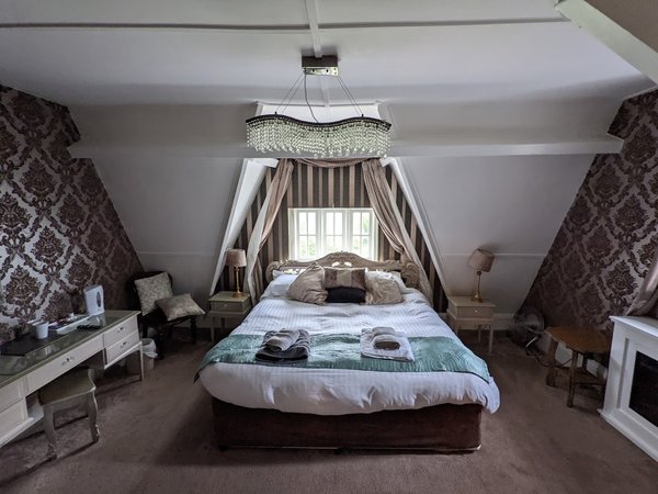 Maenan Abbey Hotel
