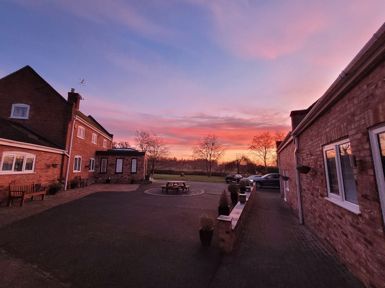 The Manor Coach House Hotel