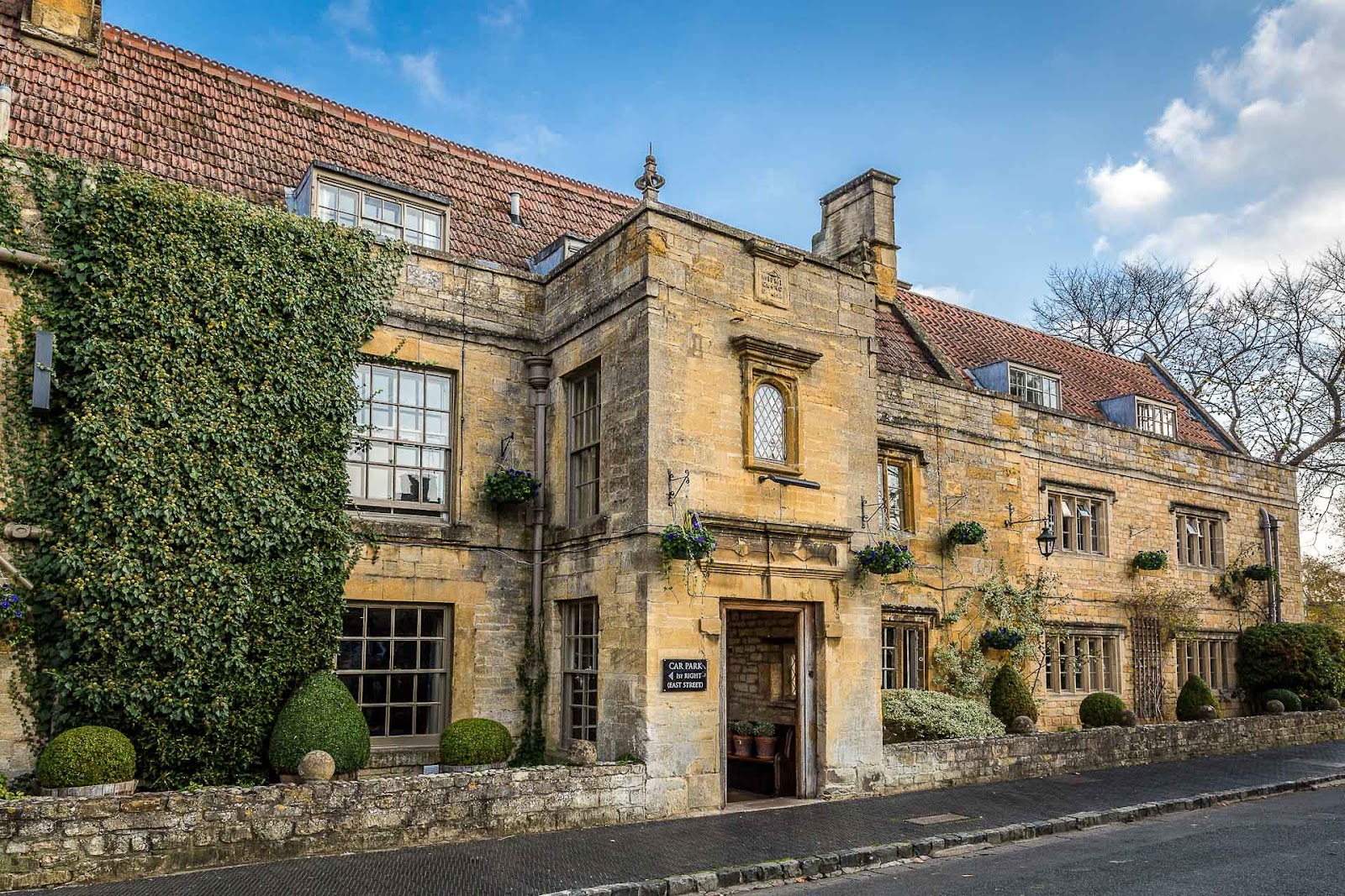 Manor House Classic Hotel