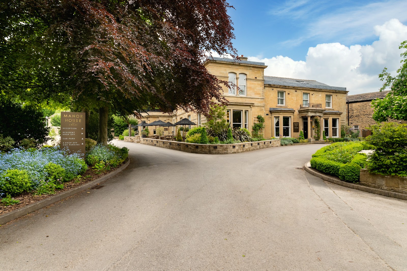 Manor House Lindley