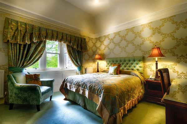 Mansion House Hotel