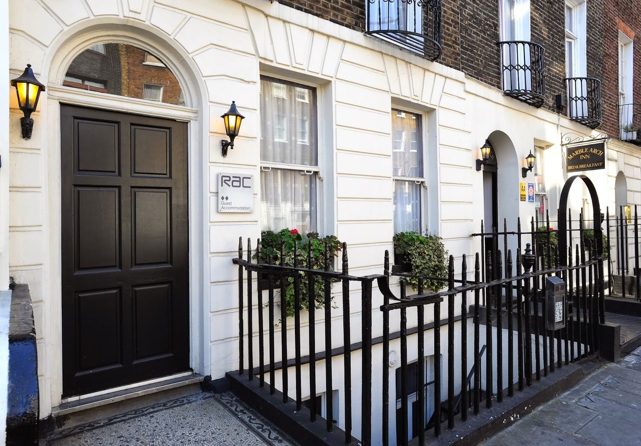 Marble Arch Inn Hotel