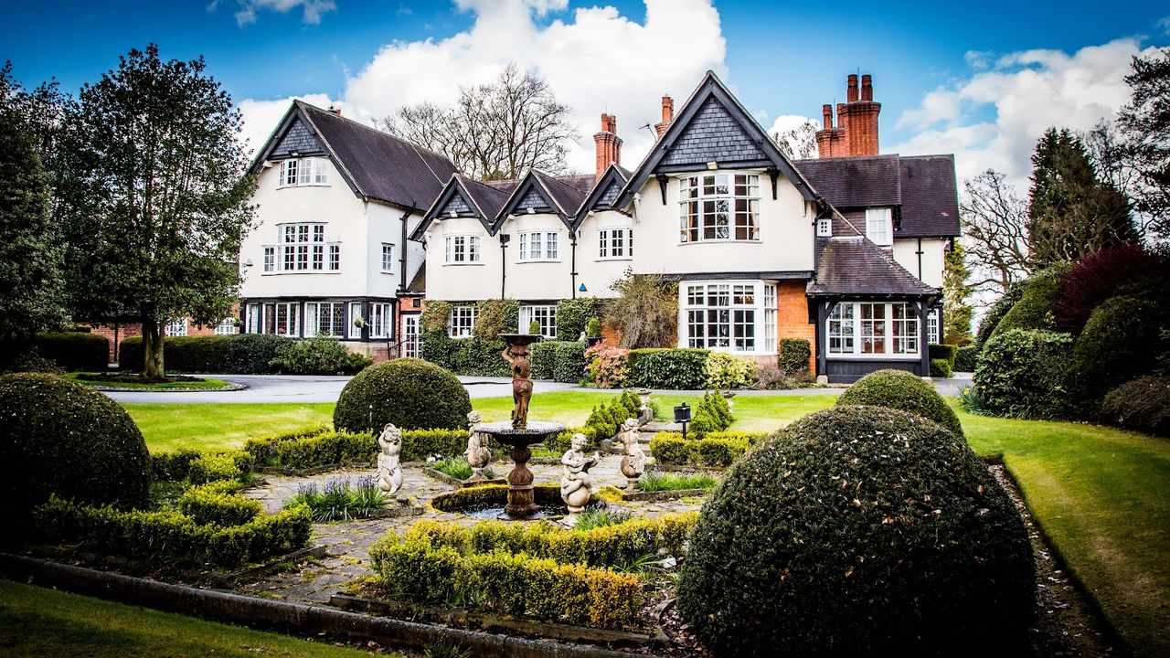 Mere Court Hotel