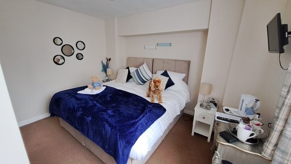 Mere Lodge Bed & Breakfast
