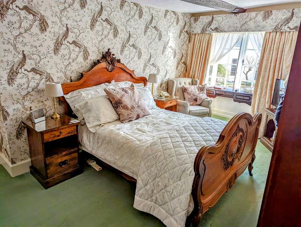 Meryan House Hotel
