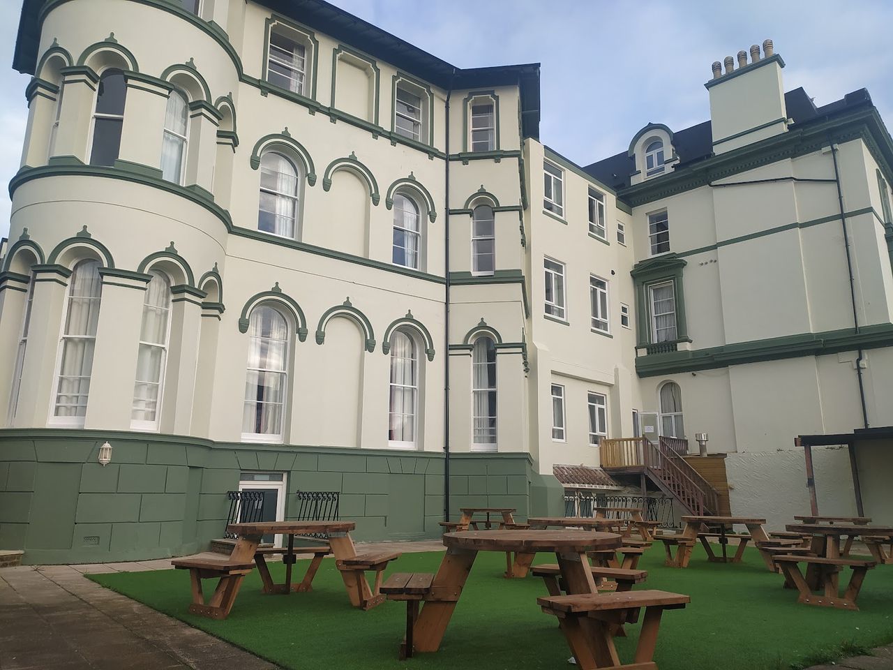 Metropole Hotel