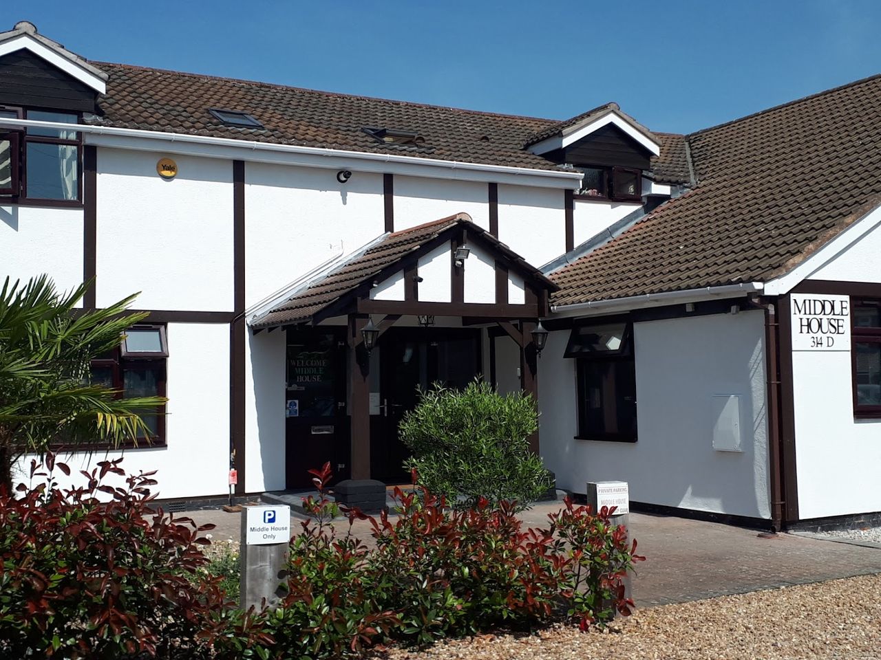 Middle House