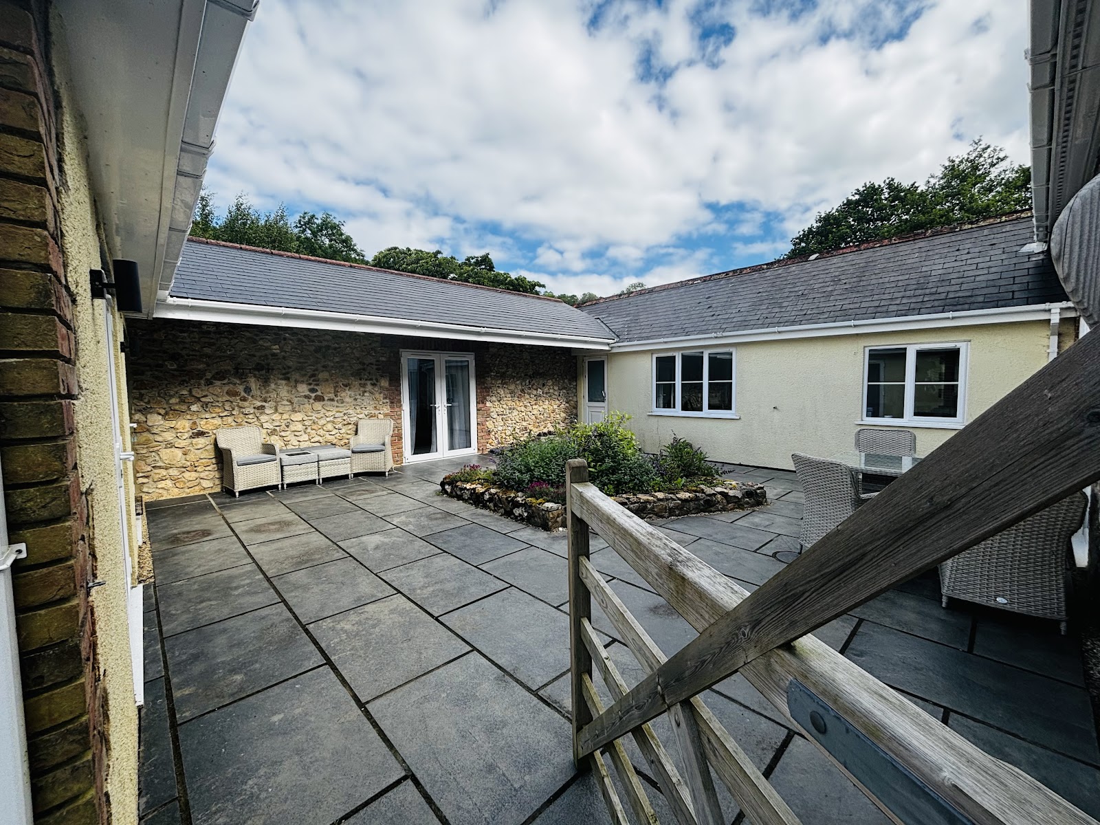 Mincombe Barn Bed and Breakfast