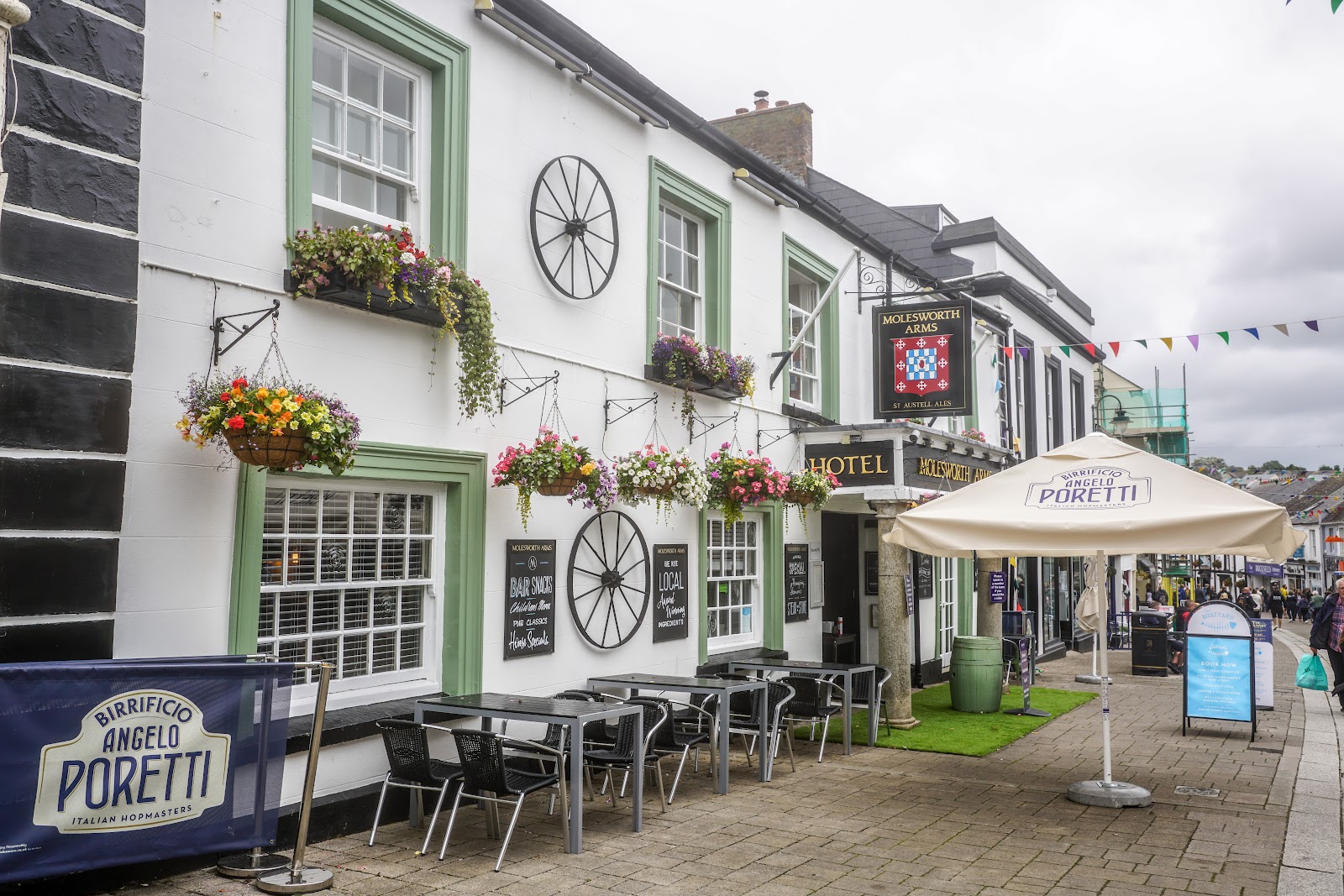 Molesworth Arms