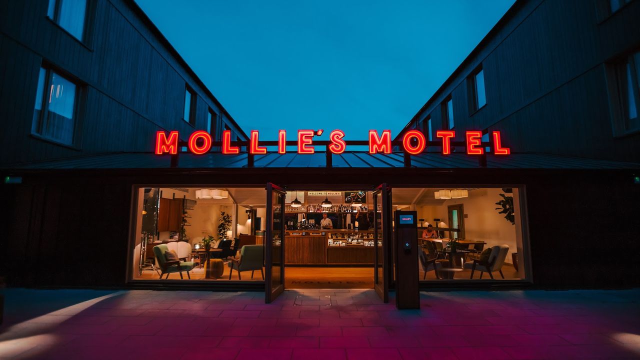 Mollies Motel & Diner Bristol