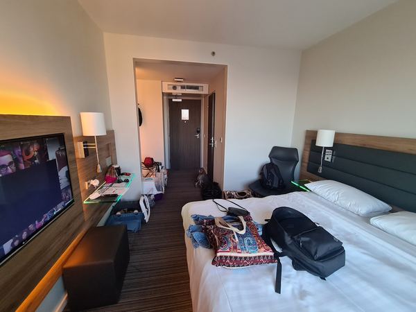 Moxy London Excel by Marriott