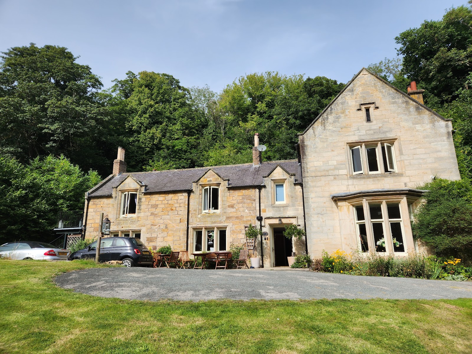 Mulgrave Country Cottage