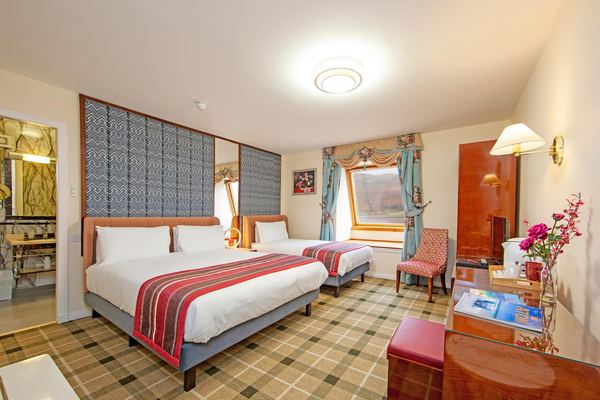 Muthu Fort William Hotel