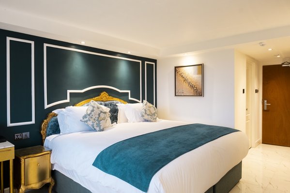 Muthu Glasgow River Hotel