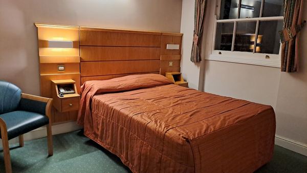 Nayland Hotel - Guest House