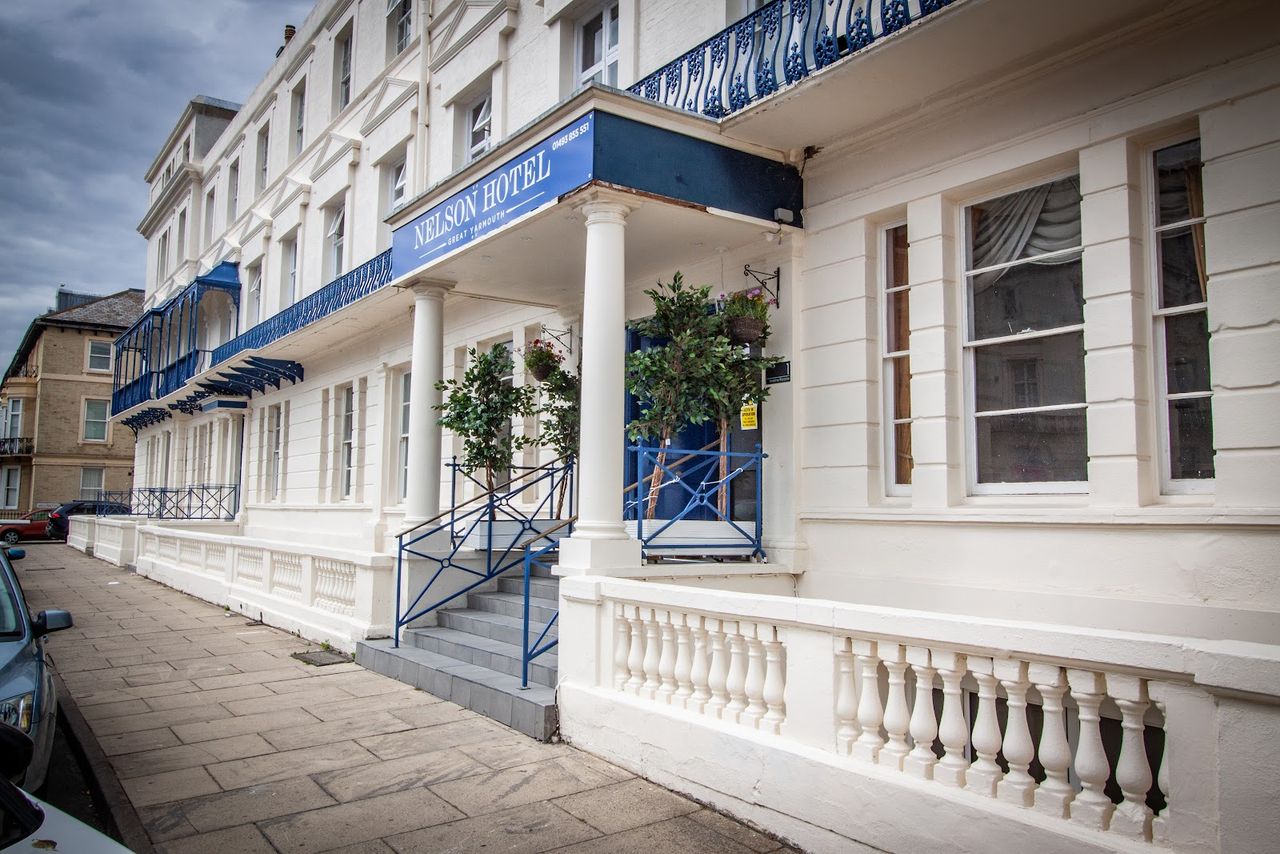 NELSON Hotel